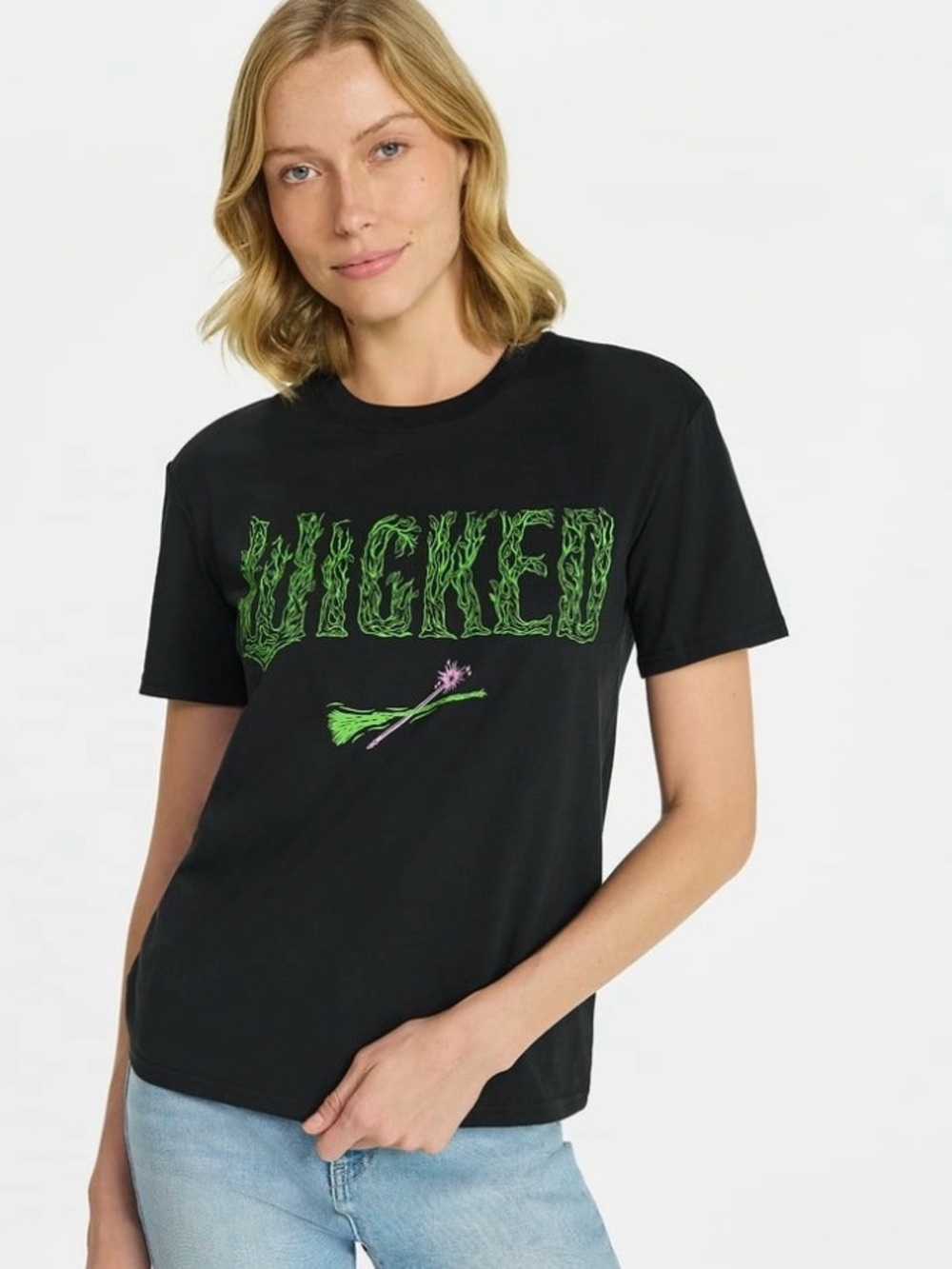 NWT women’s t shirt medium wicked B11